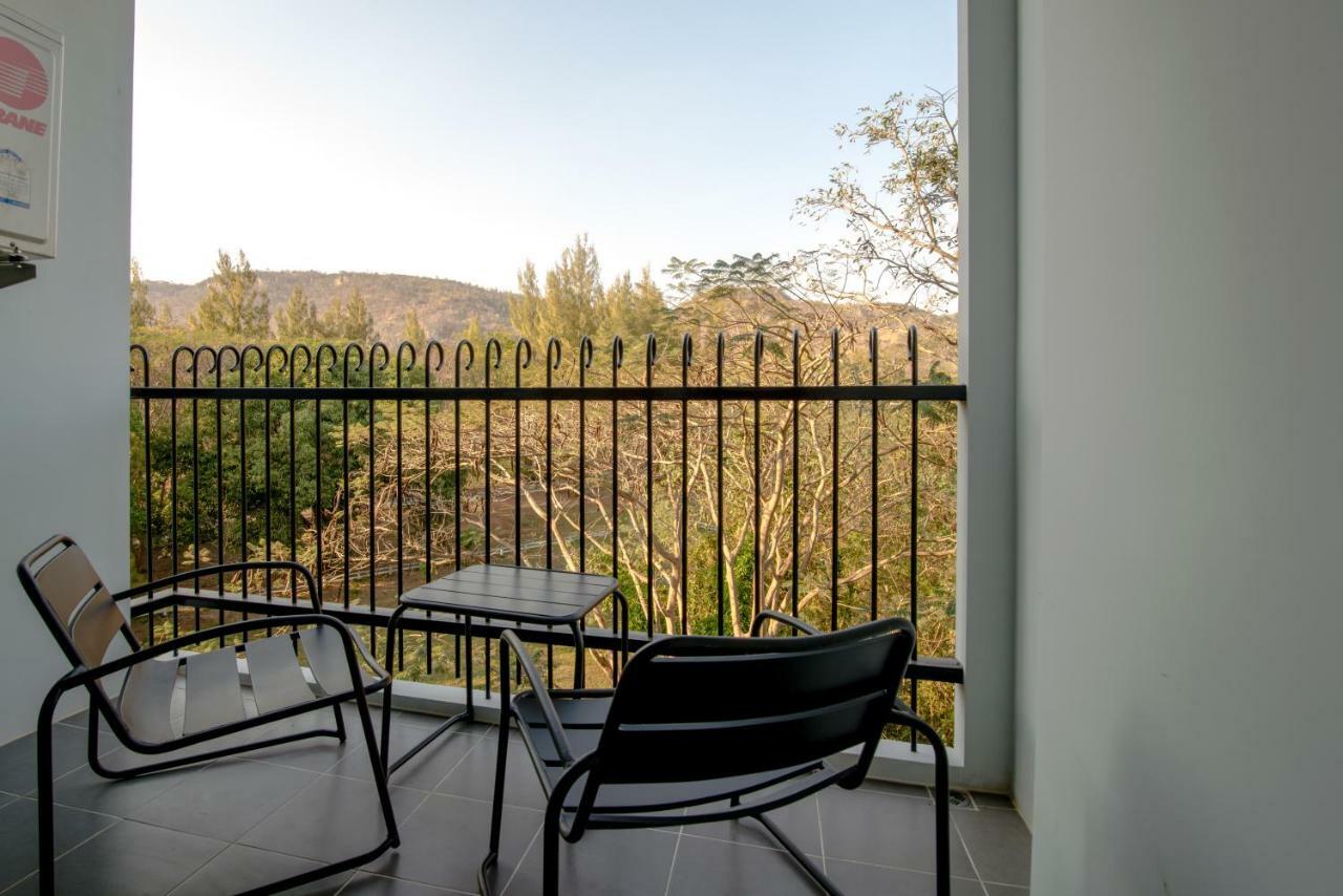 Courtyard Khaoyai By Jp Apartment Mu Si Ngoại thất bức ảnh