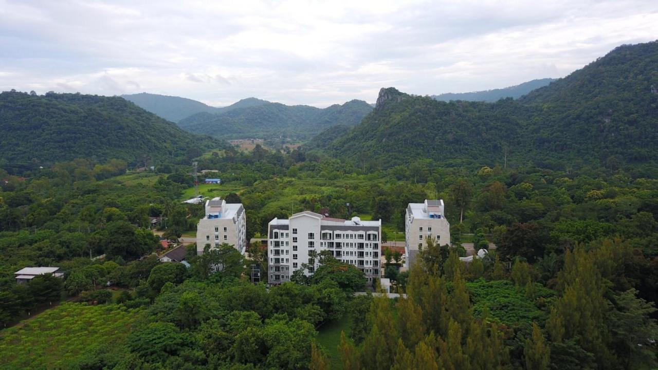 Courtyard Khaoyai By Jp Apartment Mu Si Ngoại thất bức ảnh